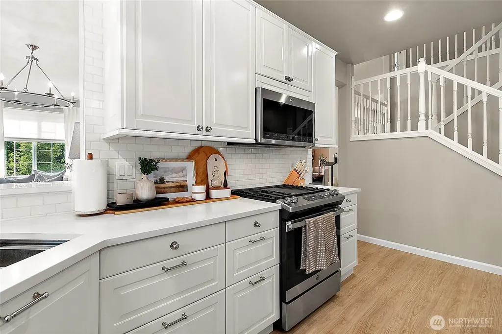 20407 SE 261st Place Covington WA 98042