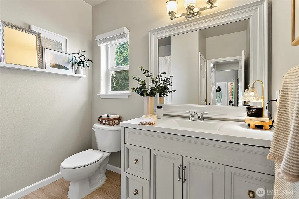 20407 SE 261st Place Covington WA 98042