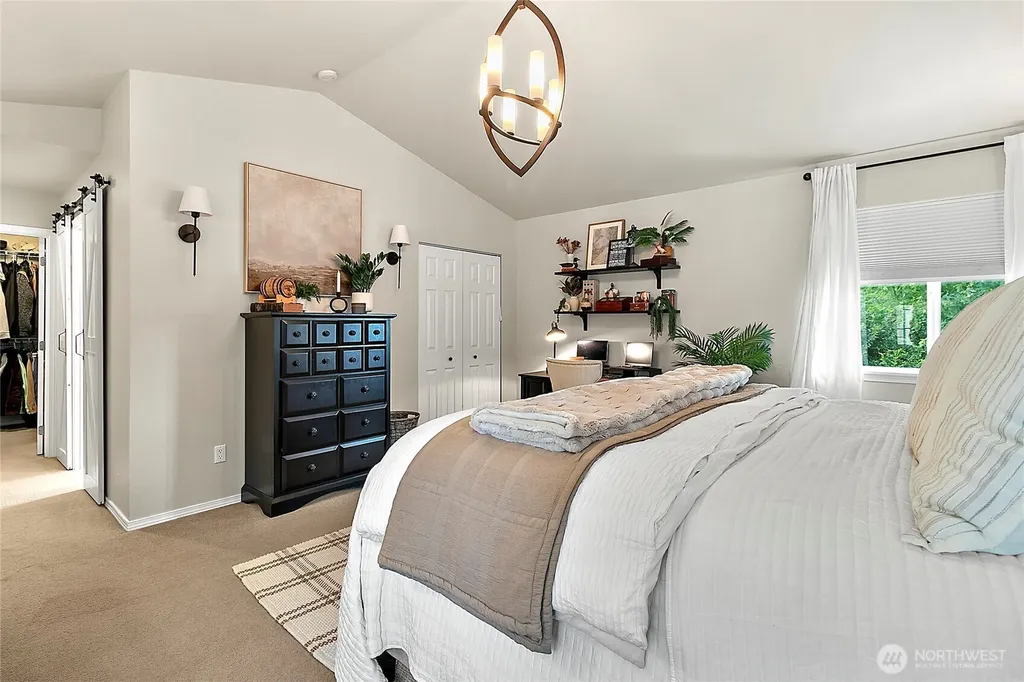 20407 SE 261st Place Covington WA 98042