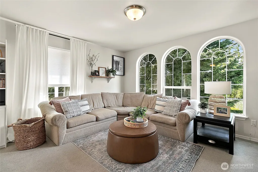 20407 SE 261st Place Covington WA 98042