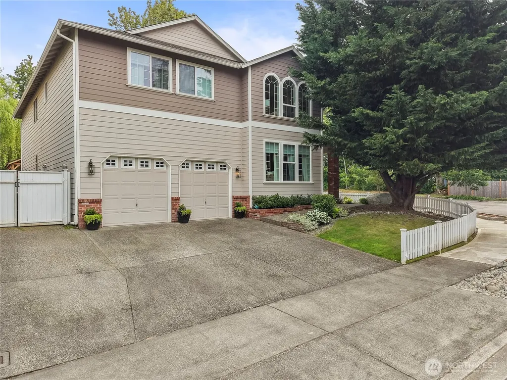20407 SE 261st Place Covington WA 98042