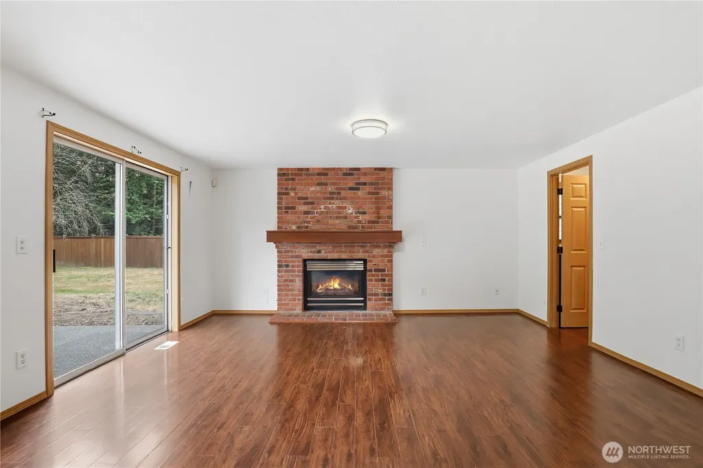 13315 104th Avenue Ct E Puyallup WA 98374