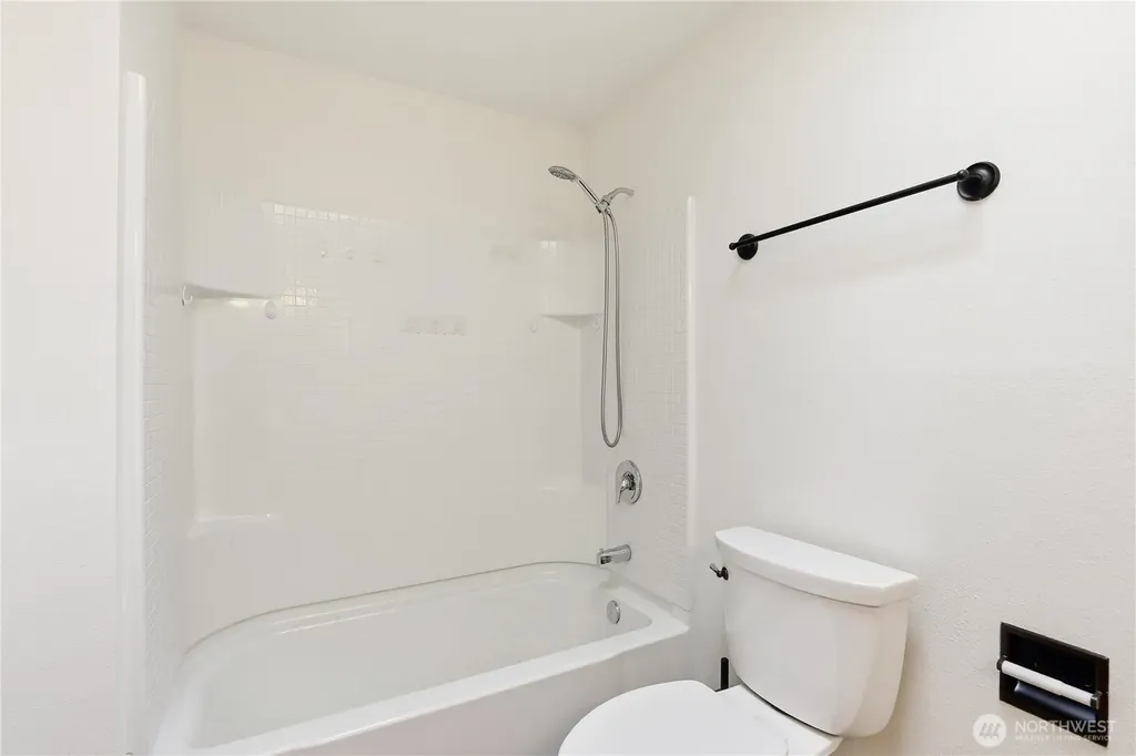 13315 104th Avenue Ct E Puyallup WA 98374