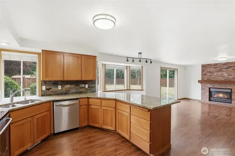 13315 104th Avenue Ct E Puyallup WA 98374