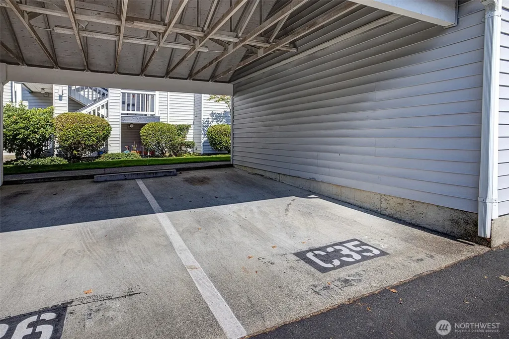 7453 Newcastle Golf Club Road Newcastle WA 98059