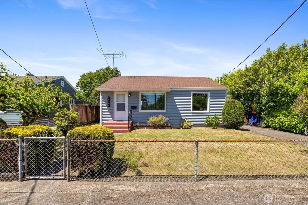 7224 S Warner Street Tacoma WA 98409