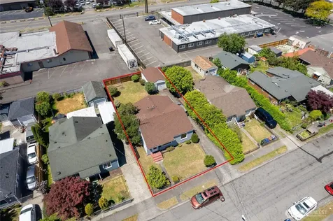 7224 S Warner Street Tacoma WA 98409