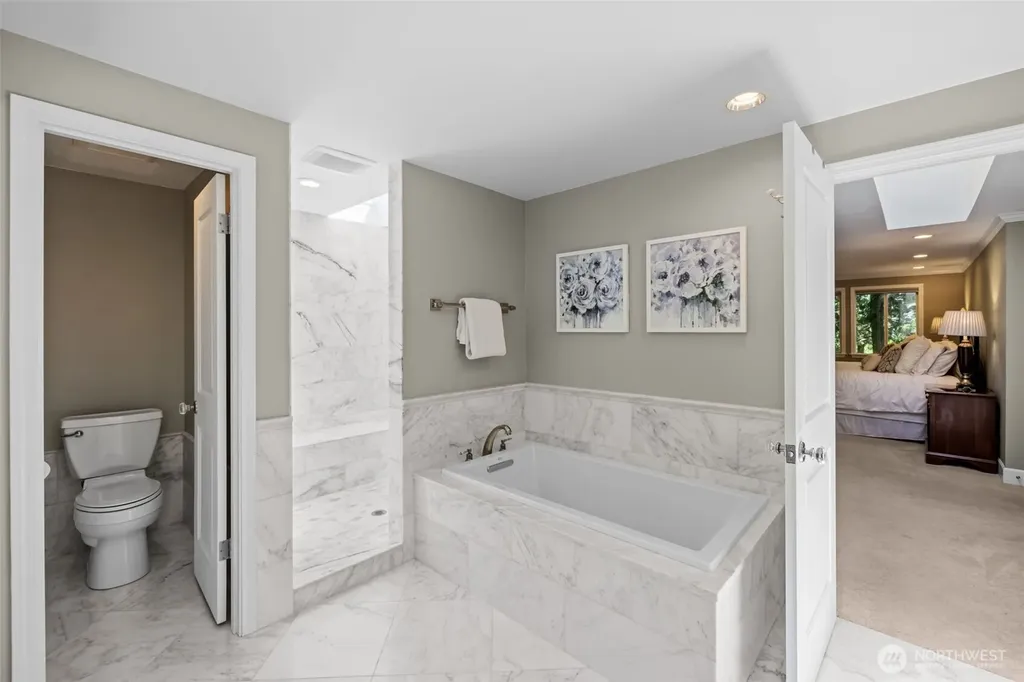 22201 NE 28th Place Sammamish WA 98074