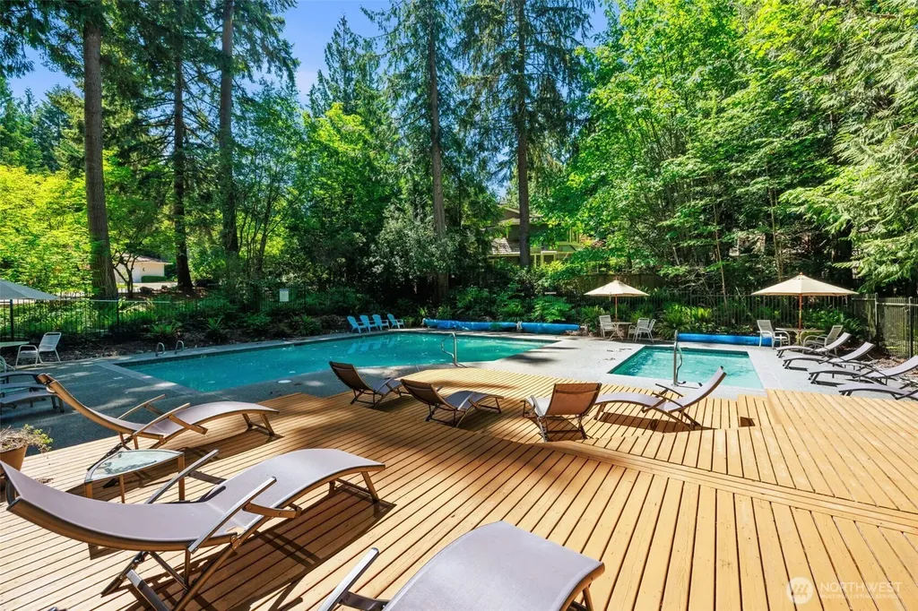 22201 NE 28th Place Sammamish WA 98074