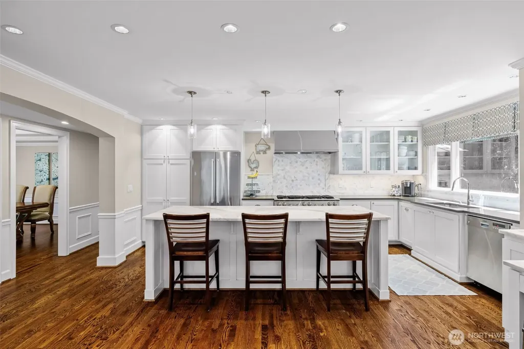 22201 NE 28th Place Sammamish WA 98074