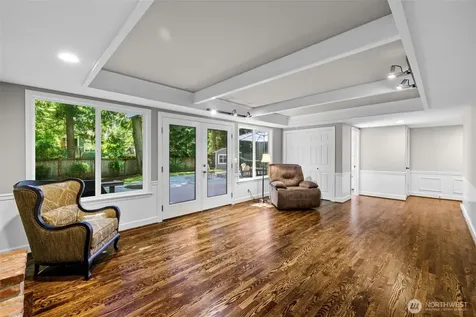 22201 NE 28th Place Sammamish WA 98074