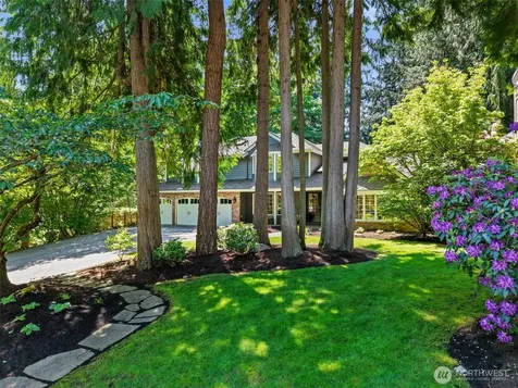 22201 NE 28th Place Sammamish WA 98074