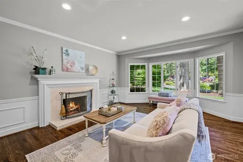 22201 NE 28th Place Sammamish WA 98074