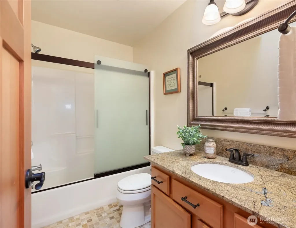 1355 Sealawn Boulevard Freeland WA 98249