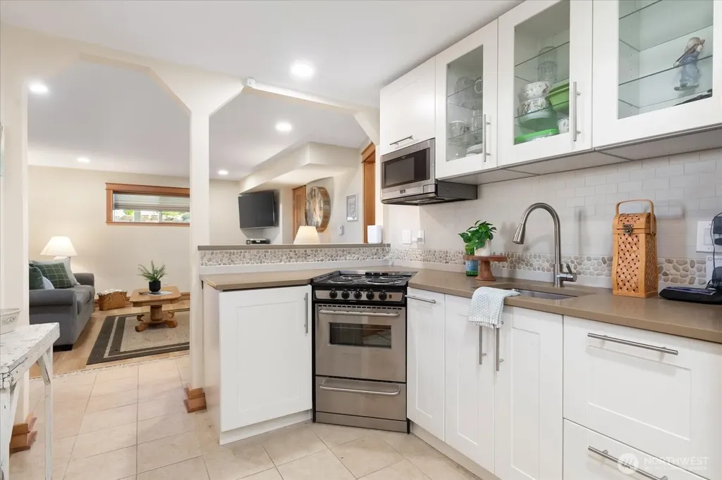1355 Sealawn Boulevard Freeland WA 98249