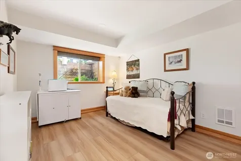 1355 Sealawn Boulevard Freeland WA 98249
