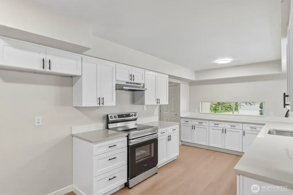 121 Lowrane Drive Kelso WA 98626