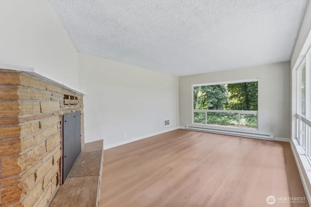 121 Lowrane Drive Kelso WA 98626