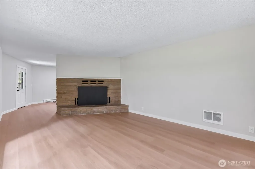 121 Lowrane Drive Kelso WA 98626