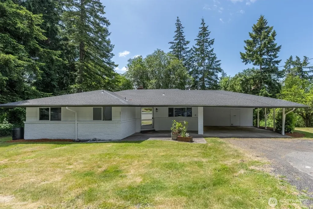 121 Lowrane Drive Kelso WA 98626