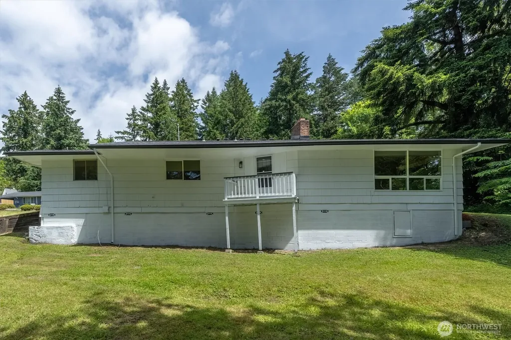121 Lowrane Drive Kelso WA 98626