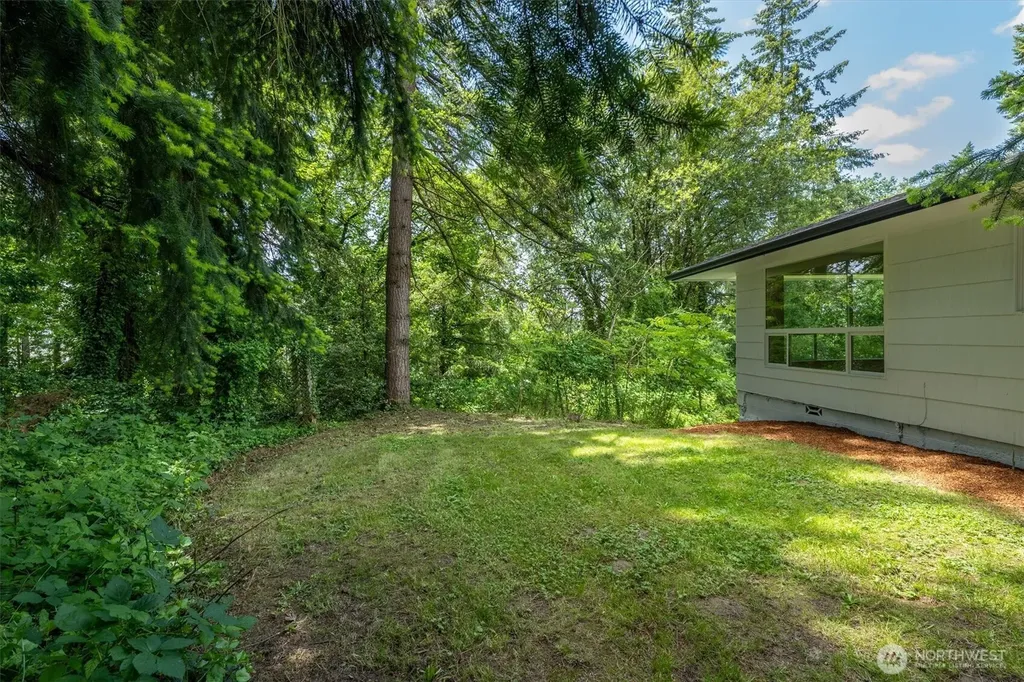 121 Lowrane Drive Kelso WA 98626