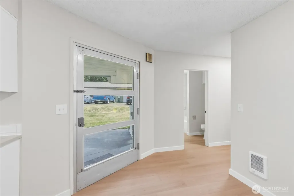 121 Lowrane Drive Kelso WA 98626