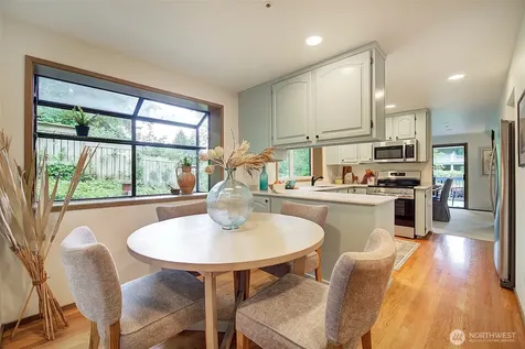 19616 61st Place NE Kenmore WA 98028