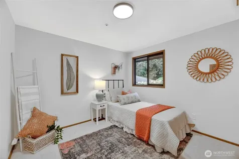 19616 61st Place NE Kenmore WA 98028
