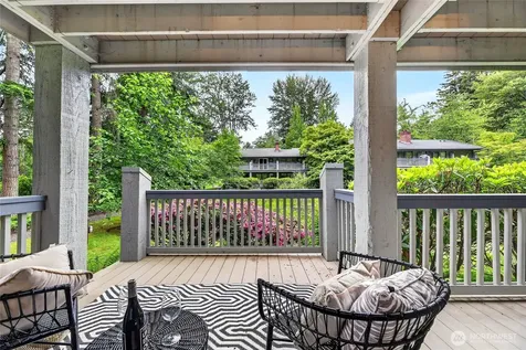 19616 61st Place NE Kenmore WA 98028
