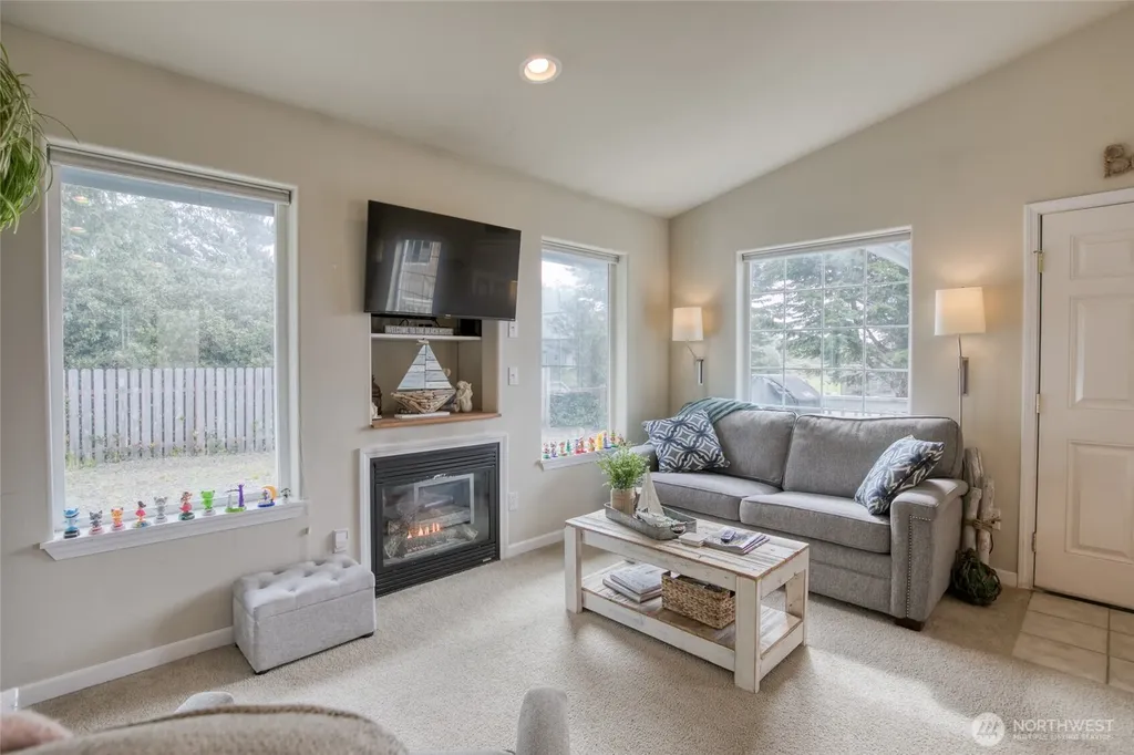 414 Salina Cruz Avenue SW Ocean Shores WA 98569