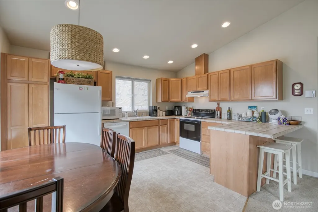 414 Salina Cruz Avenue SW Ocean Shores WA 98569