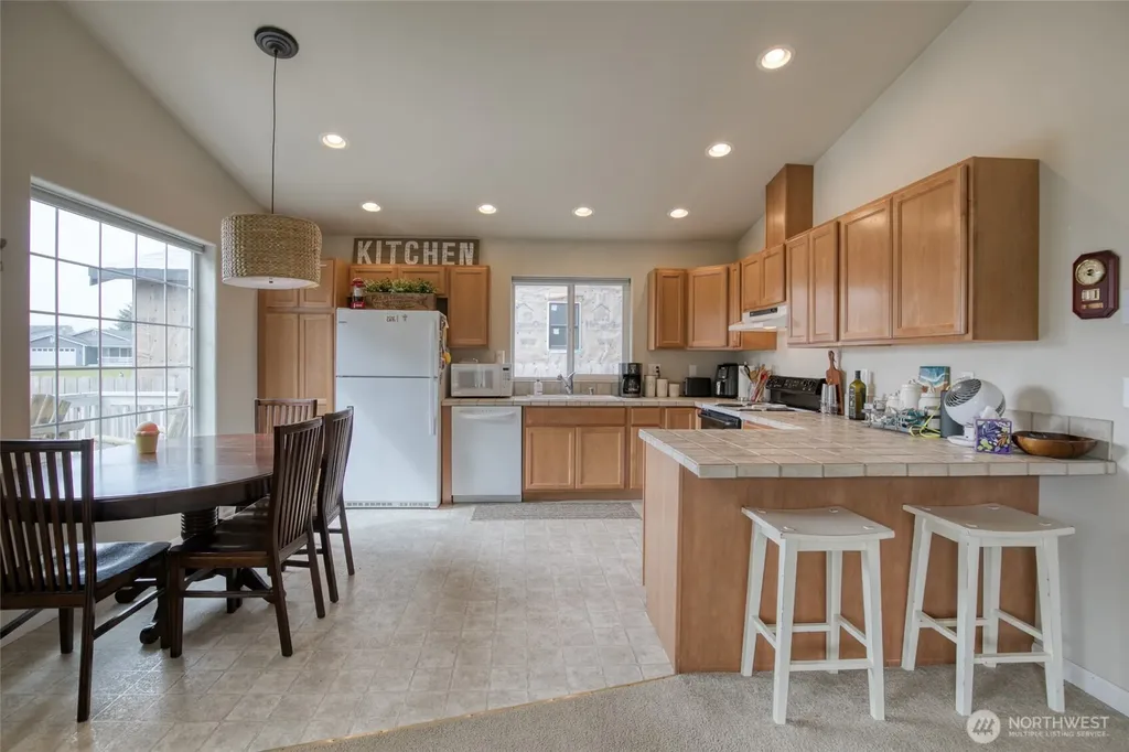 414 Salina Cruz Avenue SW Ocean Shores WA 98569