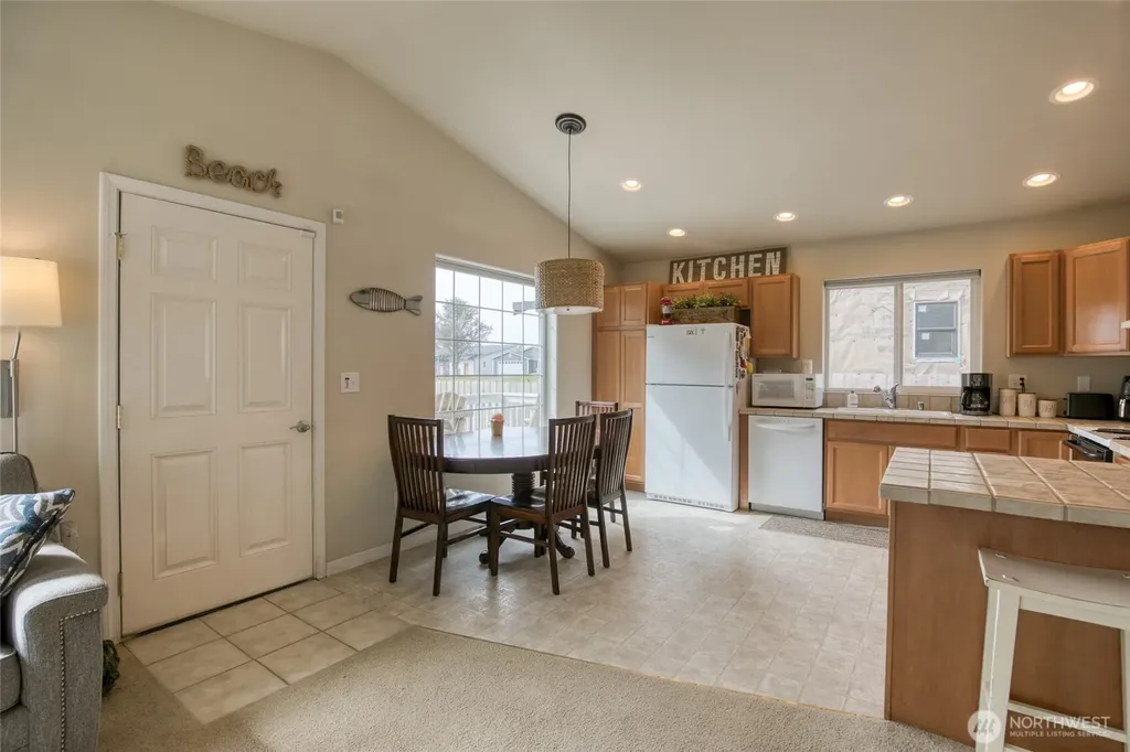414 Salina Cruz Avenue SW Ocean Shores WA 98569