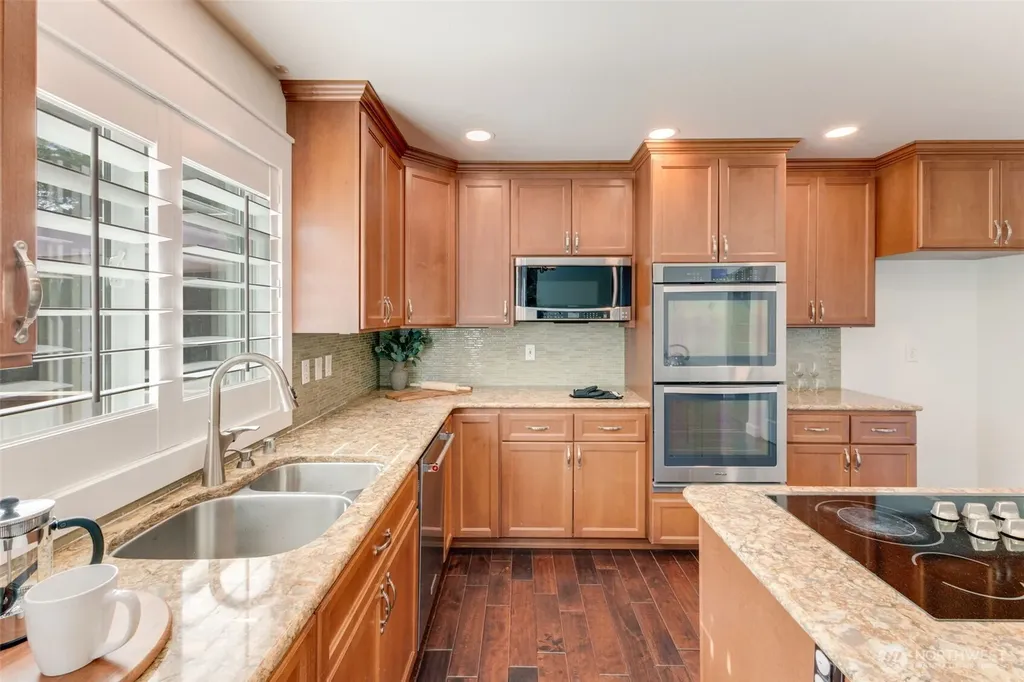 1820 34th Street SE Puyallup WA 98372