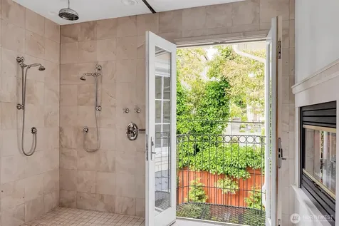 612 11th Avenue E Seattle WA 98102