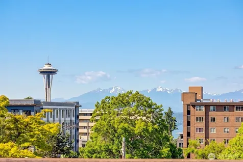 612 11th Avenue E Seattle WA 98102