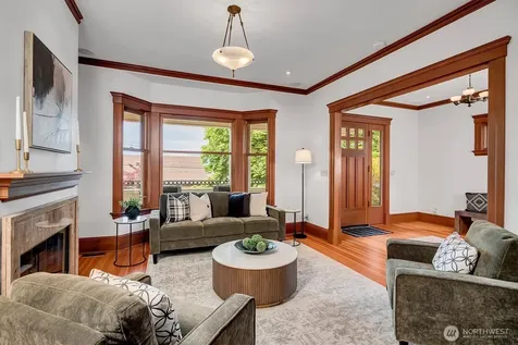 612 11th Avenue E Seattle WA 98102