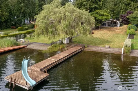 31089 E Lake Morton Drive SE Kent WA 98042