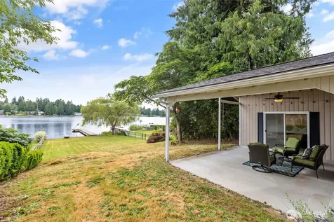 31089 E Lake Morton Drive SE Kent WA 98042