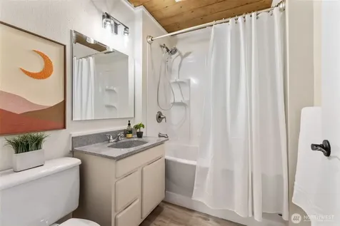 31089 E Lake Morton Drive SE Kent WA 98042
