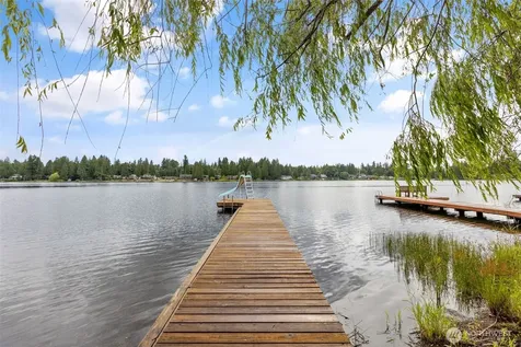 31089 E Lake Morton Drive SE Kent WA 98042