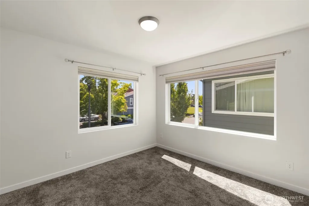 9729 10th Place SW Seattle WA 98106
