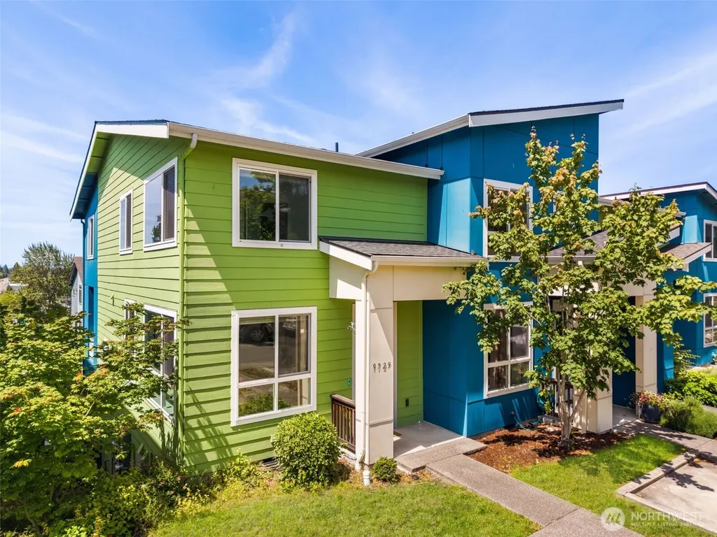 9729 10th Place SW Seattle WA 98106