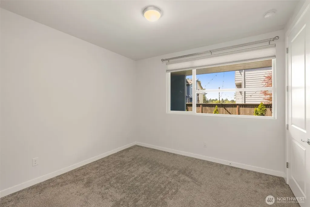 9729 10th Place SW Seattle WA 98106