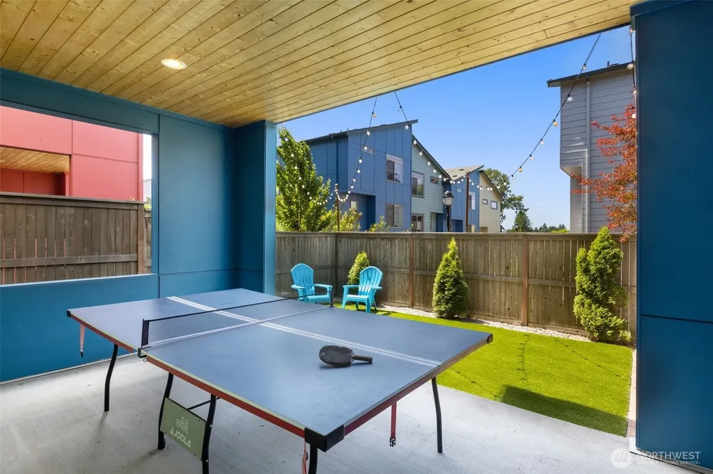 9729 10th Place SW Seattle WA 98106