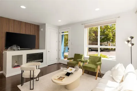 9729 10th Place SW Seattle WA 98106