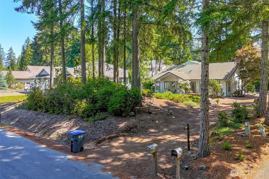 91 E Lake Forest Drive Allyn WA 98524