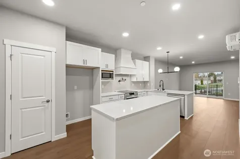 16823 Alder Way Lynnwood WA 98037