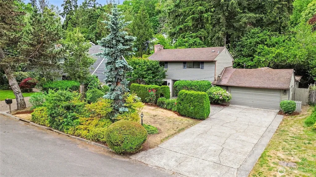 3437 77th Avenue SE Mercer Island WA 98040